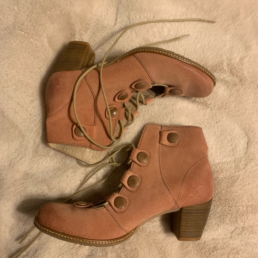 Ankle boots